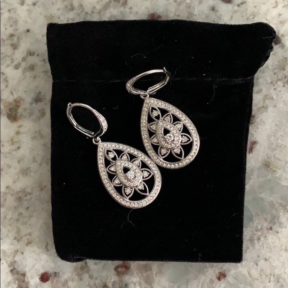 Crystal drop earrings